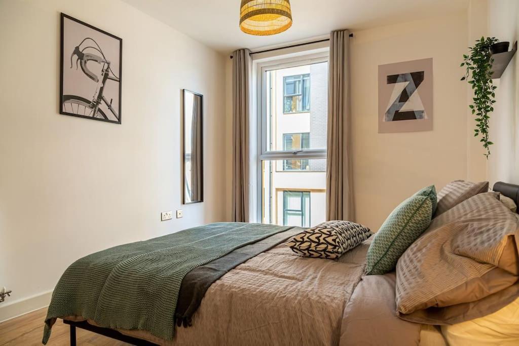Natural Light Center Pad Apartment *